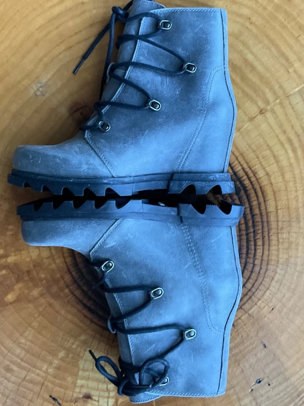 New SOREL Joan of Arctic III Waterproof Lace-Up Wedge Boot US 6.5 Lug Sole